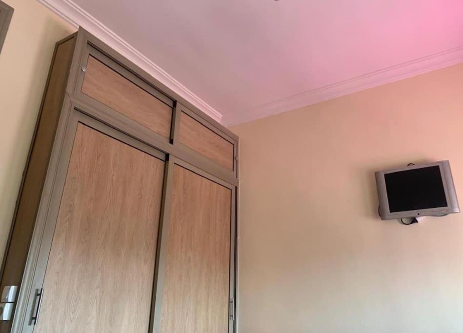 Adorable Apartamento A 8 Min Del Aeropuerto De Casablanca,Wifi Ultra Rapido Y Parking Gratis Derroua Exteriör bild