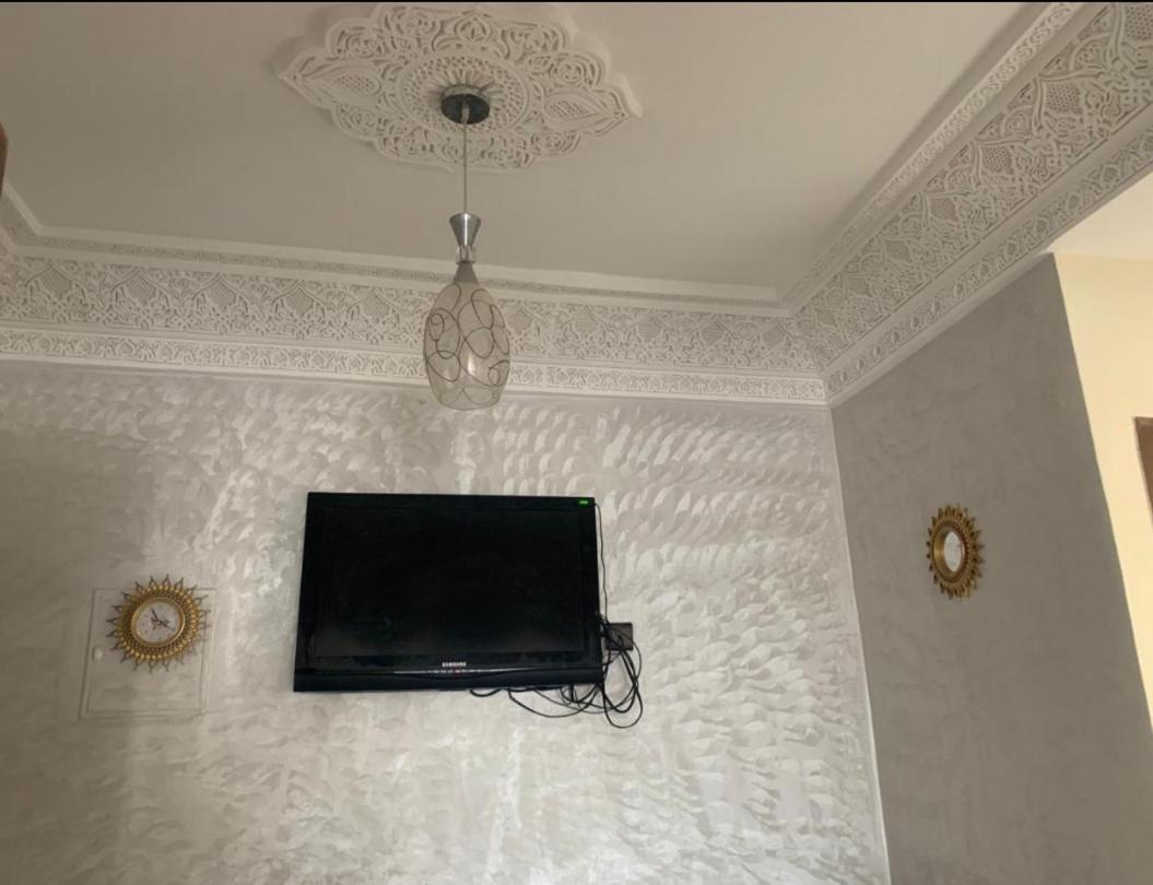 Adorable Apartamento A 8 Min Del Aeropuerto De Casablanca,Wifi Ultra Rapido Y Parking Gratis Derroua Exteriör bild