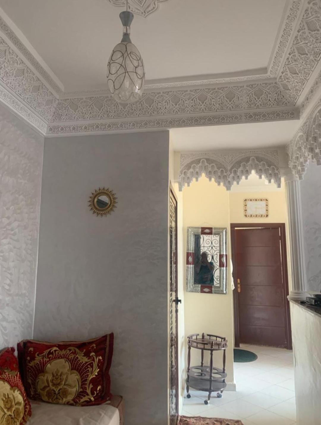 Adorable Apartamento A 8 Min Del Aeropuerto De Casablanca,Wifi Ultra Rapido Y Parking Gratis Derroua Exteriör bild